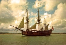 HM_Bark_Endeavour_replica