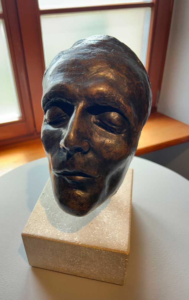 Fot.12.Amadeo-Modigliani.-Maska-Pośmiertna.1920